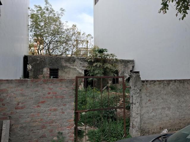 Residential Plot in Sector 122 for resale Noida. The reference number is 19675123