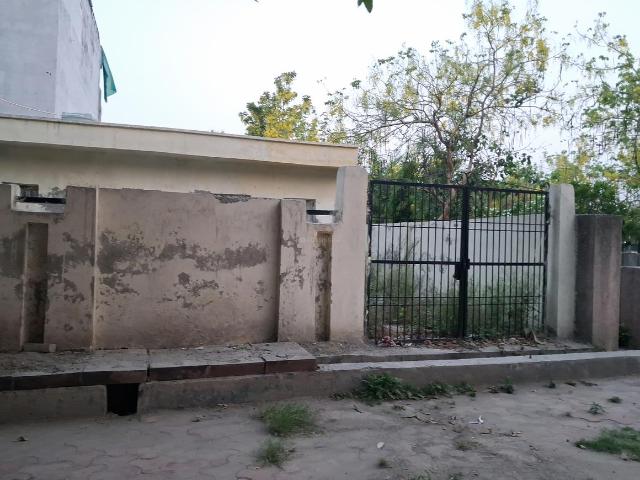 Residential Plot in Sector 122 for resale Noida. The reference number is 20165188