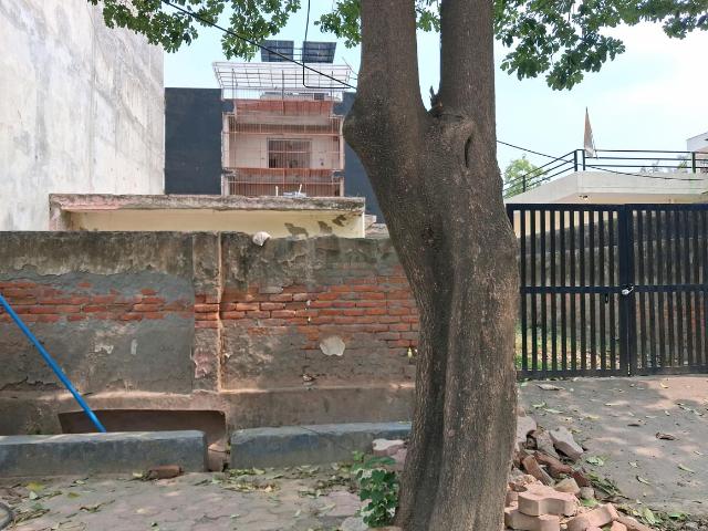 Residential Plot in Sector 122 for resale Noida. The reference number is 20354897