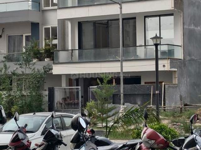 Residential Plot in Sector 133 for resale Noida. The reference number is 20818018