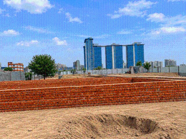 Residential Plot in Sector 138 for resale Noida. The reference number is 20559021