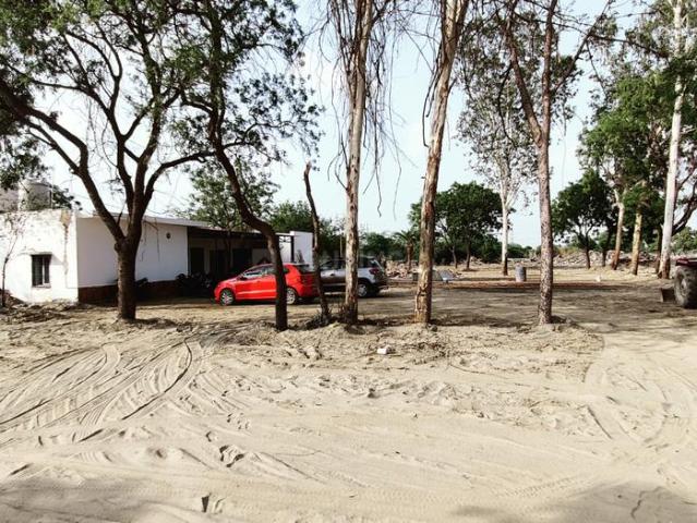 Residential Plot in Sector 138 for resale Noida. The reference number is 20564626