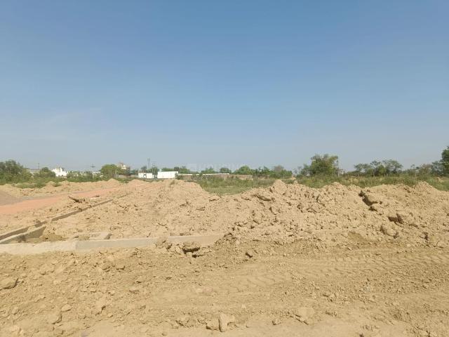 Residential Plot in Sector 17A for resale Greater Noida. The reference number is 20449644