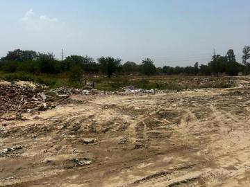 Residential Plot in Sector 17A for resale Greater Noida. The reference number is 20567575