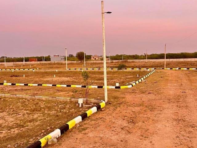 Residential Plot in Sector 17A for resale Greater Noida. The reference number is 21172220