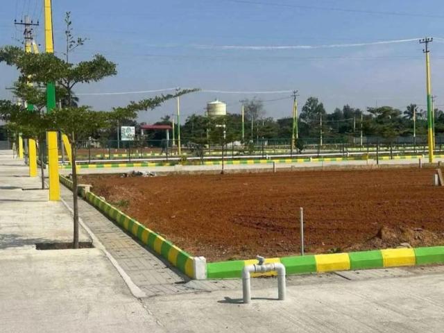 Residential Plot in Sector 17A for resale Greater Noida. The reference number is 21264699