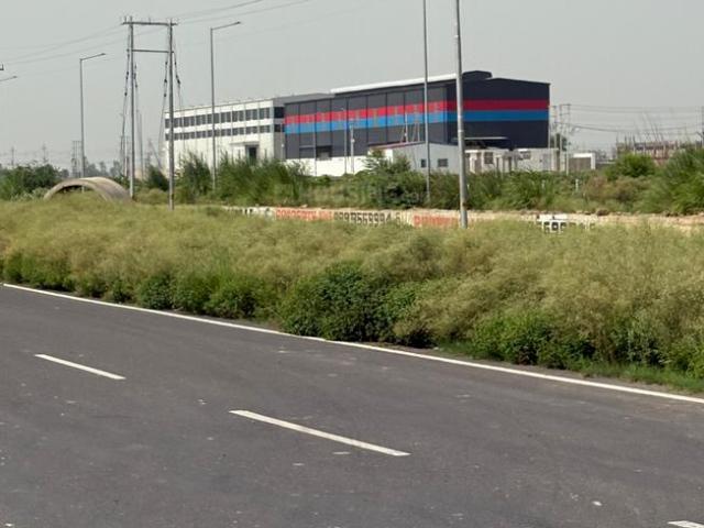Residential Plot in Sector 17A for resale Greater Noida. The reference number is 21285168