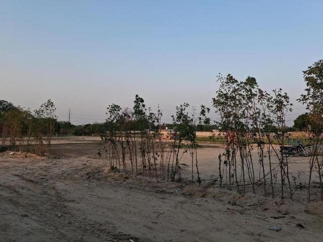 Residential Plot in Sector 138 for resale Noida. The reference number is 20144883