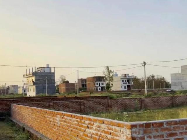 Residential Plot in Sector 143 for resale Noida. The reference number is 21179009