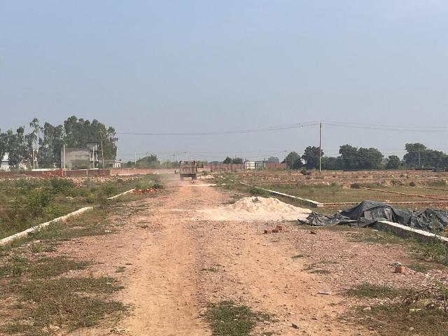 Residential Plot in Sector 147 for resale Noida. The reference number is 20545624