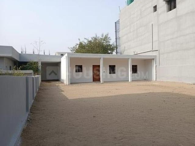 Residential Plot in Sector 14 for resale Noida. The reference number is 21277388