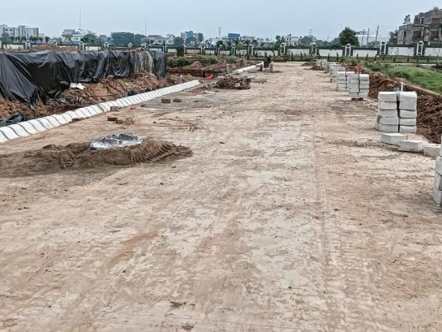 Residential Plot in Sector 14 for resale Panchkula. The reference number is 20869460
