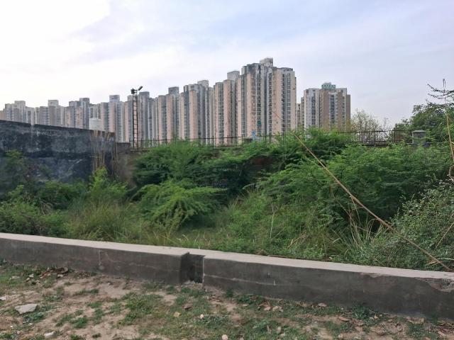 Residential Plot in Sector 151 for resale Noida. The reference number is 14787667