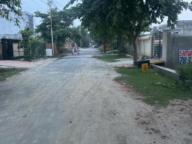 Residential Plot in Sector 151 for resale Noida. The reference number is 20733386