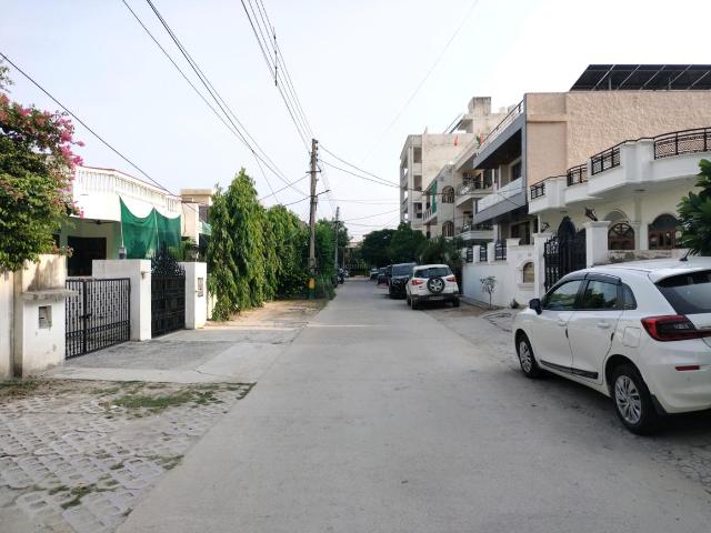 Residential Plot in Sector 16 for resale Faridabad. The reference number is 20964356
