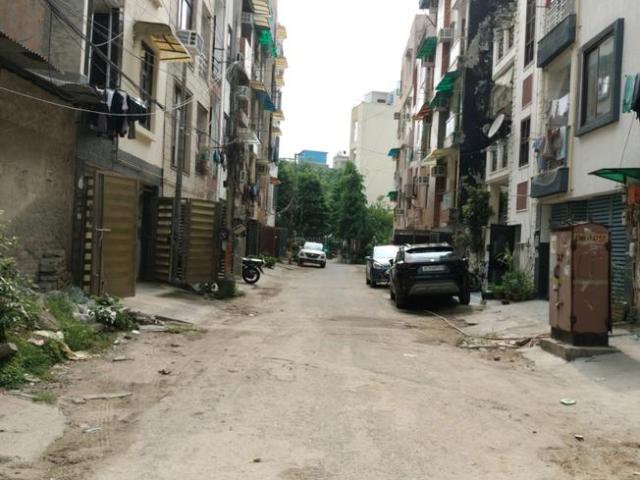 Residential Plot in Sector 19 Dwarka for resale New Delhi. The reference number is 20614527