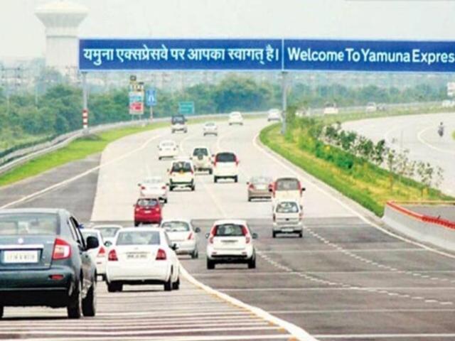 Residential Plot in Sector 25 YEIDA for resale Greater Noida. The reference number is 17621782