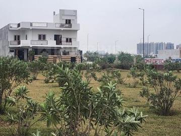 Residential Plot in Sector 25 YEIDA for resale Greater Noida. The reference number is 19913459