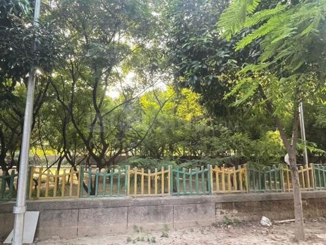 Residential Plot in Sector 25 YEIDA for resale Greater Noida. The reference number is 19978532