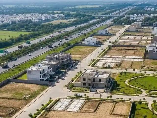 Residential Plot in Sector 25 YEIDA for resale Greater Noida. The reference number is 21015136