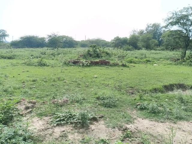 Residential Plot in Sector 30 Rohini for resale New Delhi. The reference number is 17573707