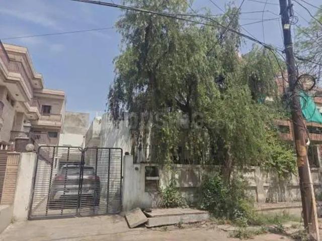 Residential Plot in Sector 31 for resale Noida. The reference number is 19973293