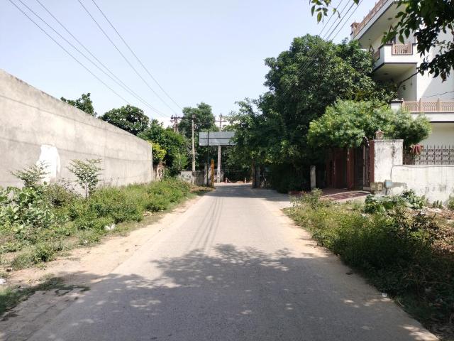 Residential Plot in Sector 31 for resale Faridabad. The reference number is 21230477