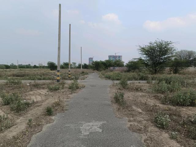 Residential Plot in Sector 32 Rohini for resale New Delhi. The reference number is 20355243