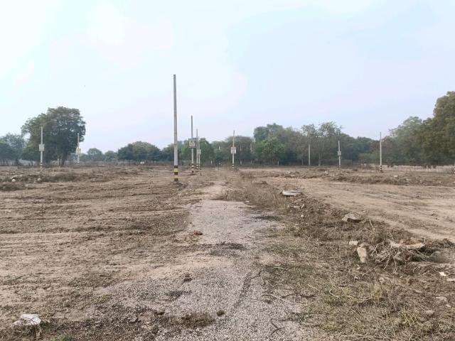 Residential Plot in Sector 36 Rohini for resale New Delhi. The reference number is 19317295