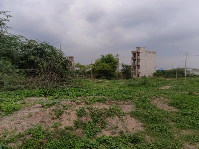 Residential Plot in Sector 36 Rohini for resale New Delhi. The reference number is 20763161
