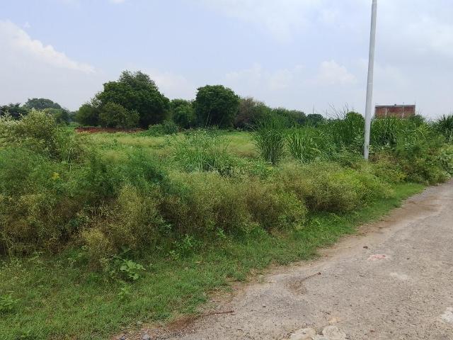 Residential Plot in Sector Xu 2 for resale Greater Noida. The reference number is 15576445