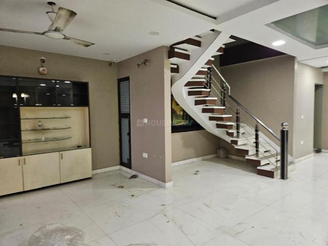 Residential Plot in Sector Xu 2 for resale Greater Noida. The reference number is 20359859