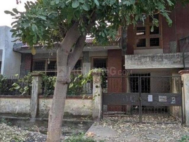 Residential Plot in Sector Xu 2 for resale Greater Noida. The reference number is 21251702