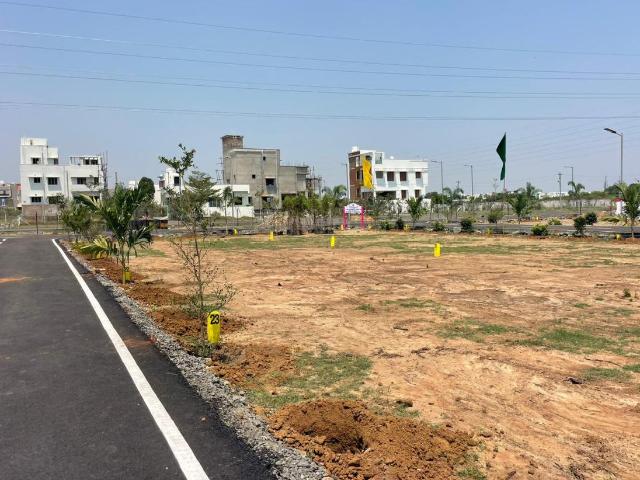 Residential Plot in Selaiyur for resale Chennai. The reference number is 20426312
