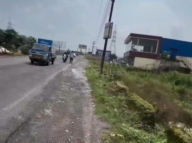 Residential Plot in Selakui for resale Dehradun. The reference number is 21198310
