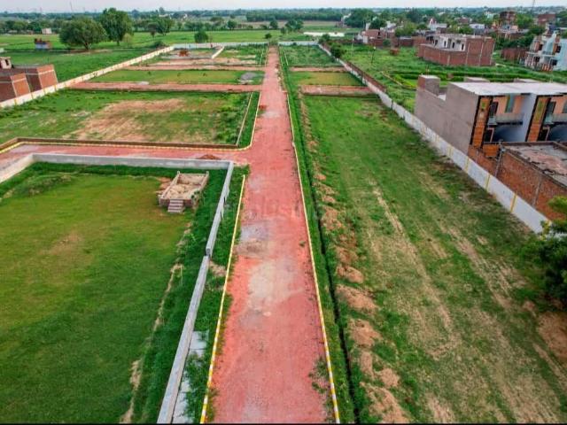 Residential Plot in Shamsabad for resale Agra. The reference number is 17555221