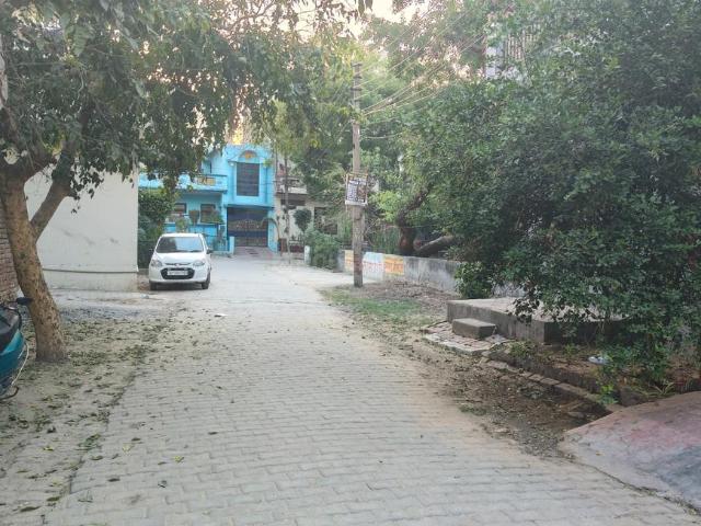 Residential Plot in Shastri Nagar for resale Ghaziabad. The reference number is 20104108