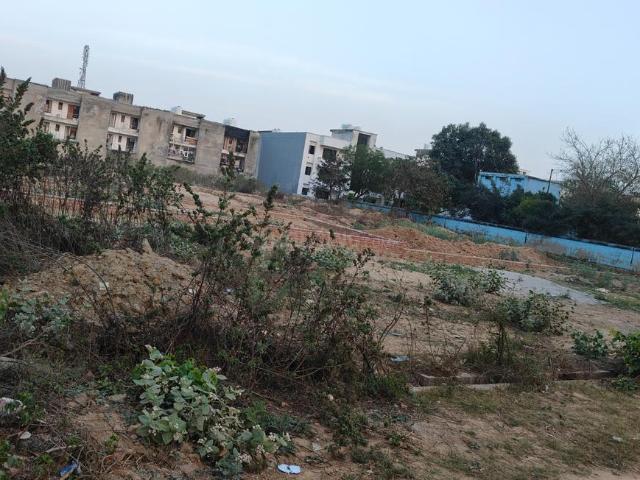 Residential Plot in Shastripuram for resale Agra. The reference number is 19748046