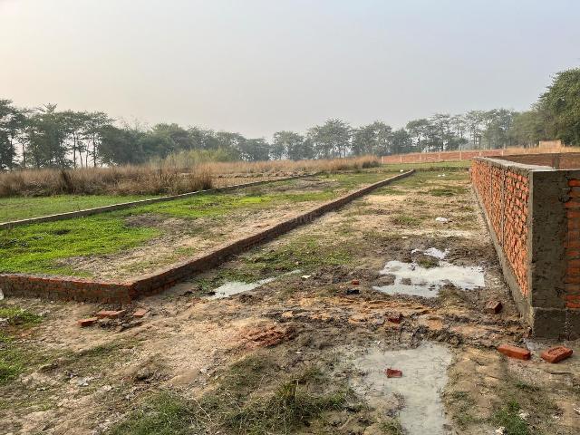 Residential Plot in Shivala Par for resale Patna. The reference number is 19136426