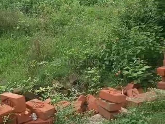 Residential Plot in Shivpur for resale Varanasi. The reference number is 21004605