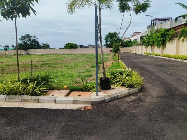 Residential Plot in Sholinganallur for resale Chennai. The reference number is 12295479