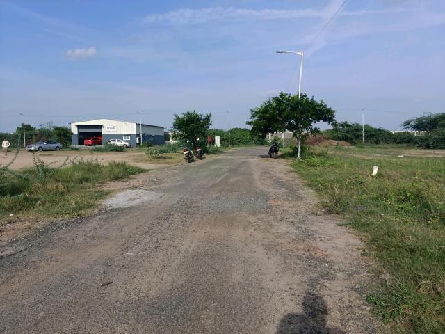 Residential Plot in Sholinganallur for resale Chennai. The reference number is 12348178