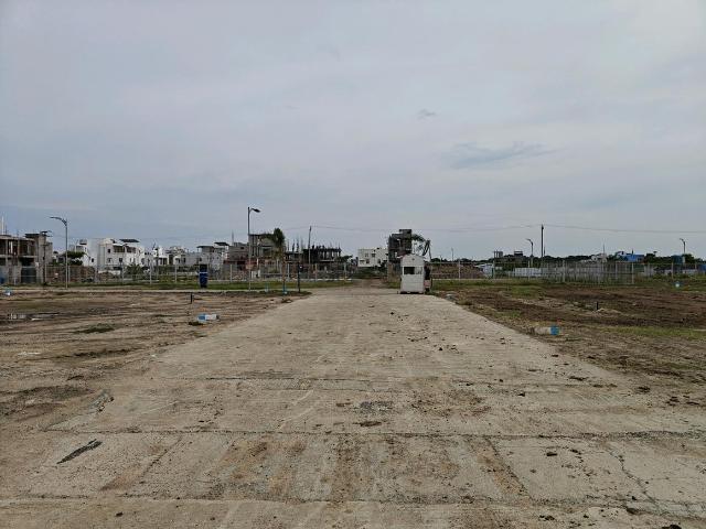 Residential Plot in Sholinganallur for resale Chennai. The reference number is 21162992