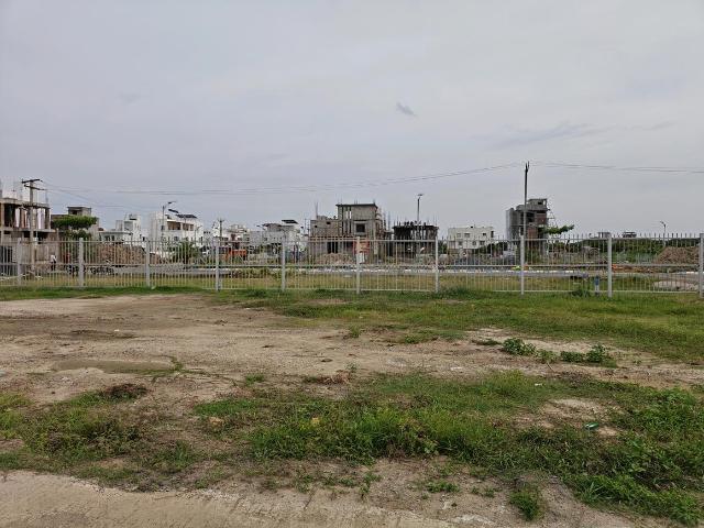 Residential Plot in Sholinganallur for resale Chennai. The reference number is 21163040