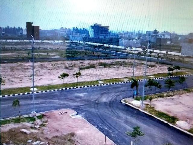 Residential Plot in Sigma II for resale Greater Noida. The reference number is 11746145