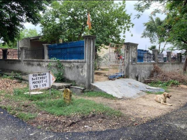 Residential Plot in Sigma 2 for resale Greater Noida. The reference number is 18160669