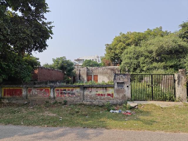 Residential Plot in Sigma II for resale Greater Noida. The reference number is 20007906