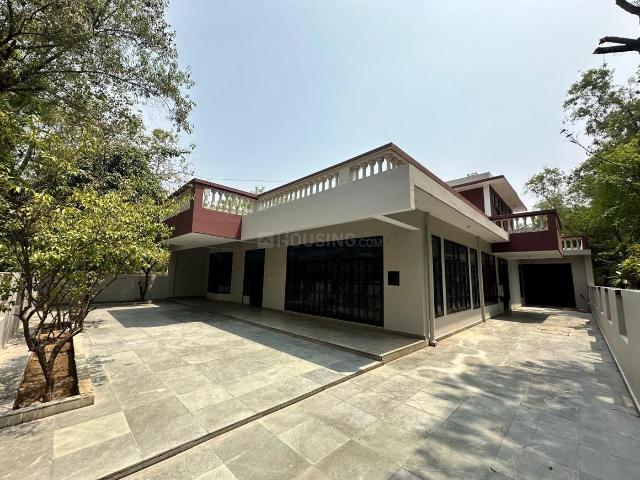 Residential Plot in Sigma 2 for resale Greater Noida. The reference number is 20360488