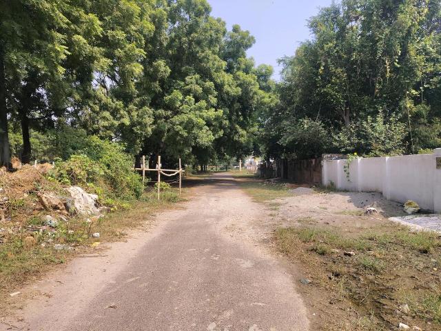 Residential Plot in Sigma II for resale Greater Noida. The reference number is 21254822