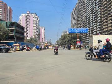 Residential Plot in Siddharth Vihar for resale Ghaziabad. The reference number is 19451146